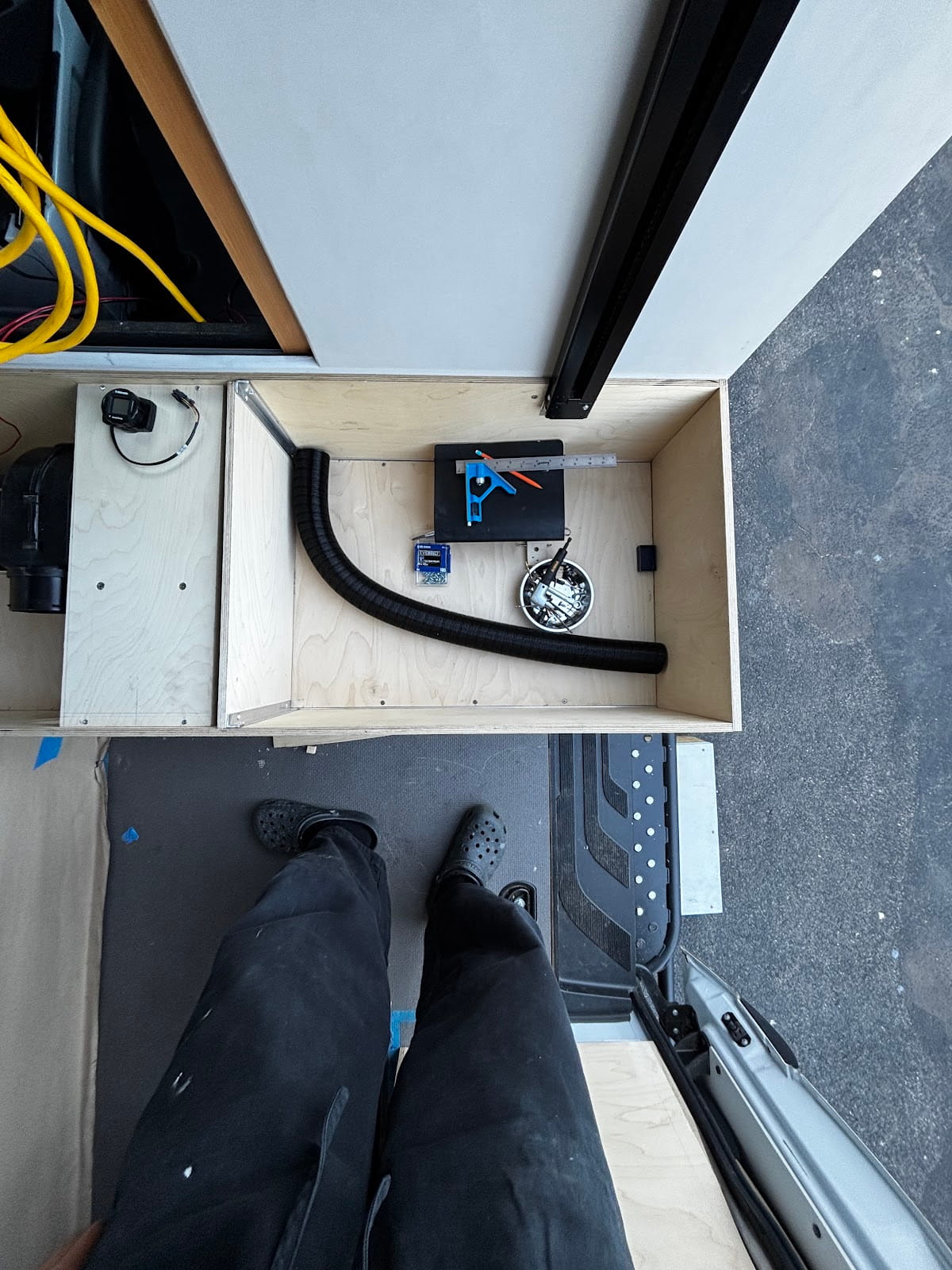 Bench compartment with fittings